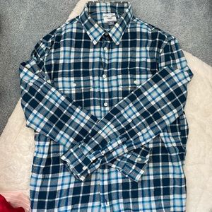 Old Navy Men’s Blue Checkered Flannel Shirt (XL)